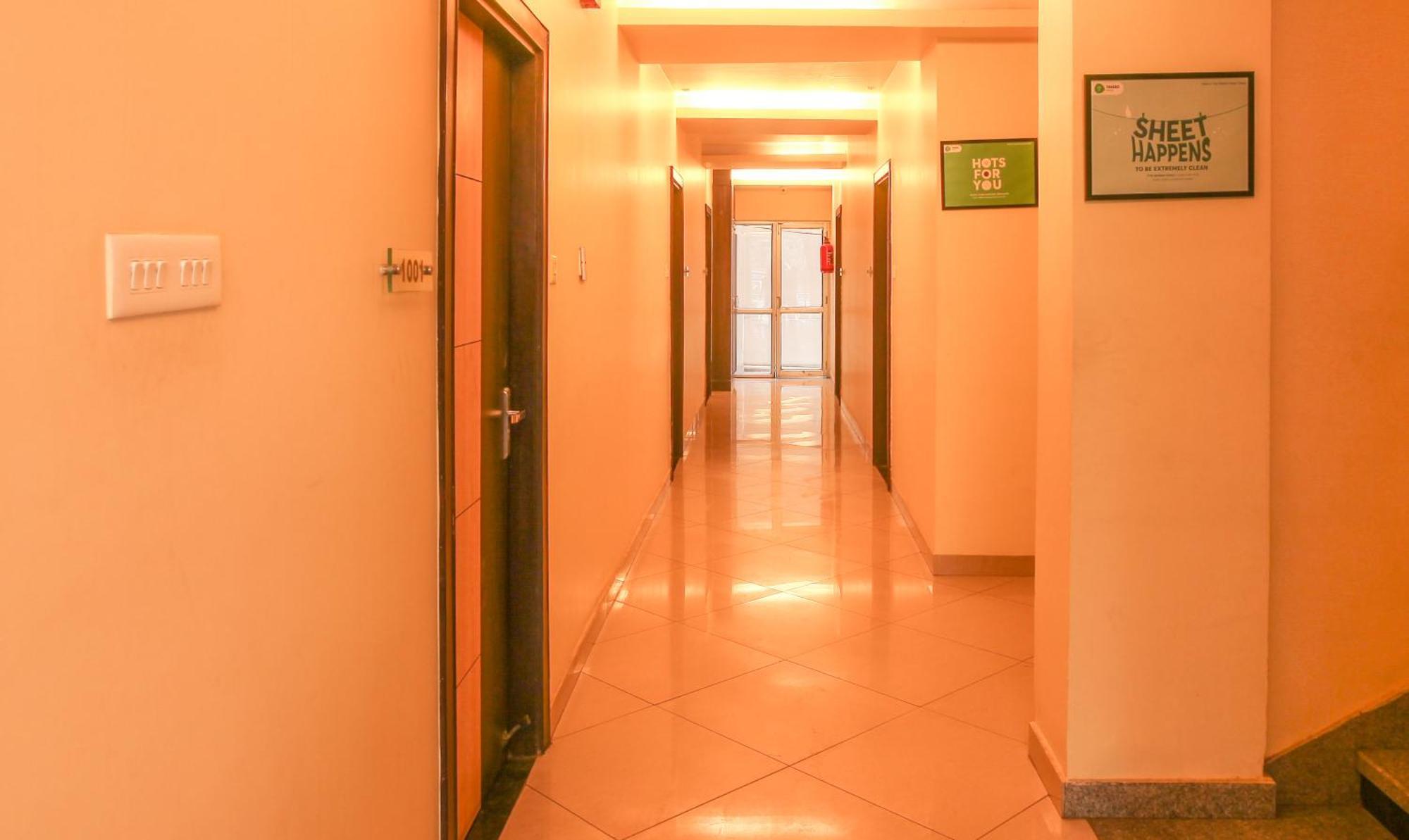 Hotel Janki International Sigra 2 Km From Kashi Vishwanath Temple فاراناسي المظهر الخارجي الصورة