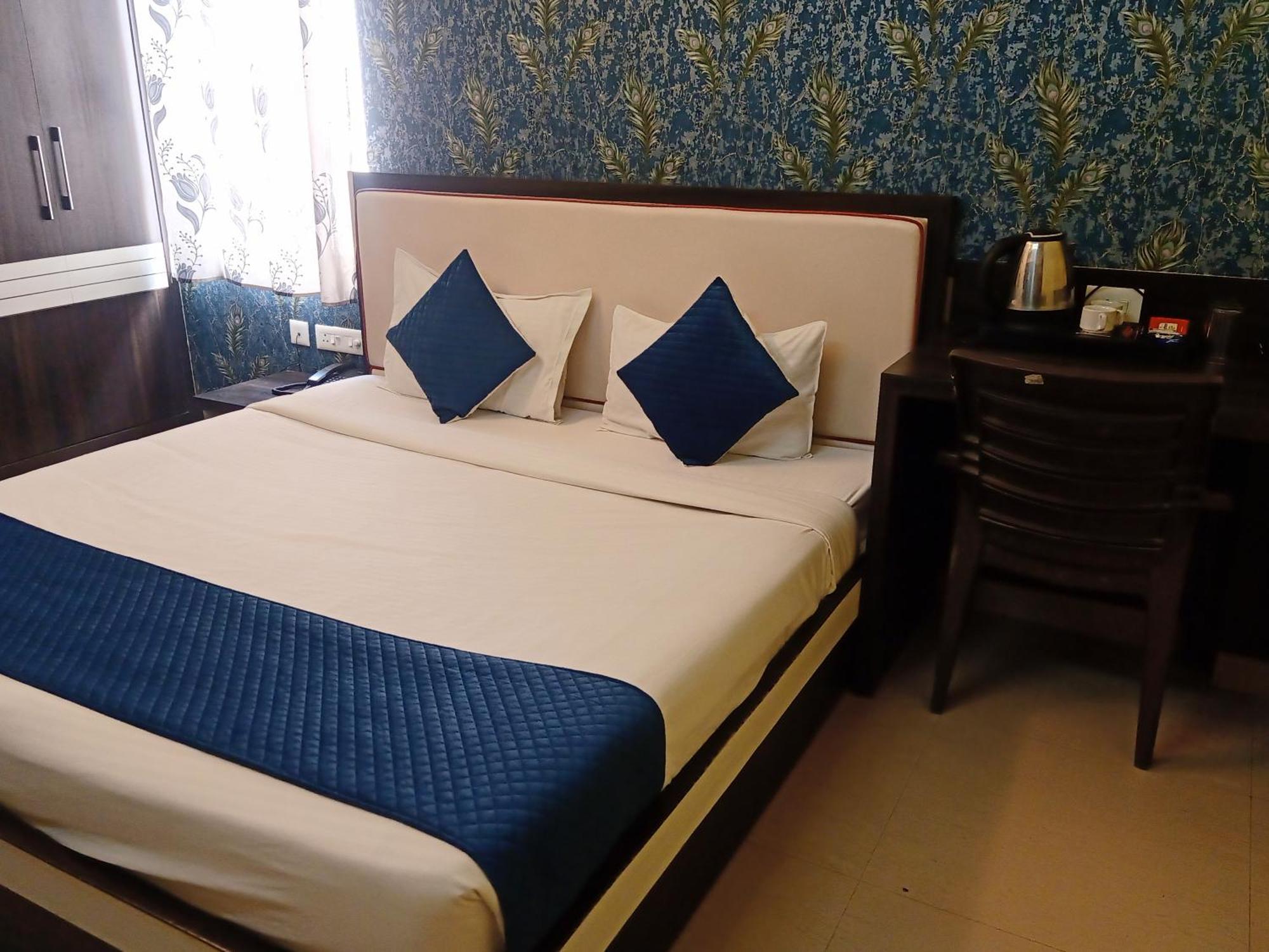 Hotel Janki International Sigra 2 Km From Kashi Vishwanath Temple فاراناسي المظهر الخارجي الصورة