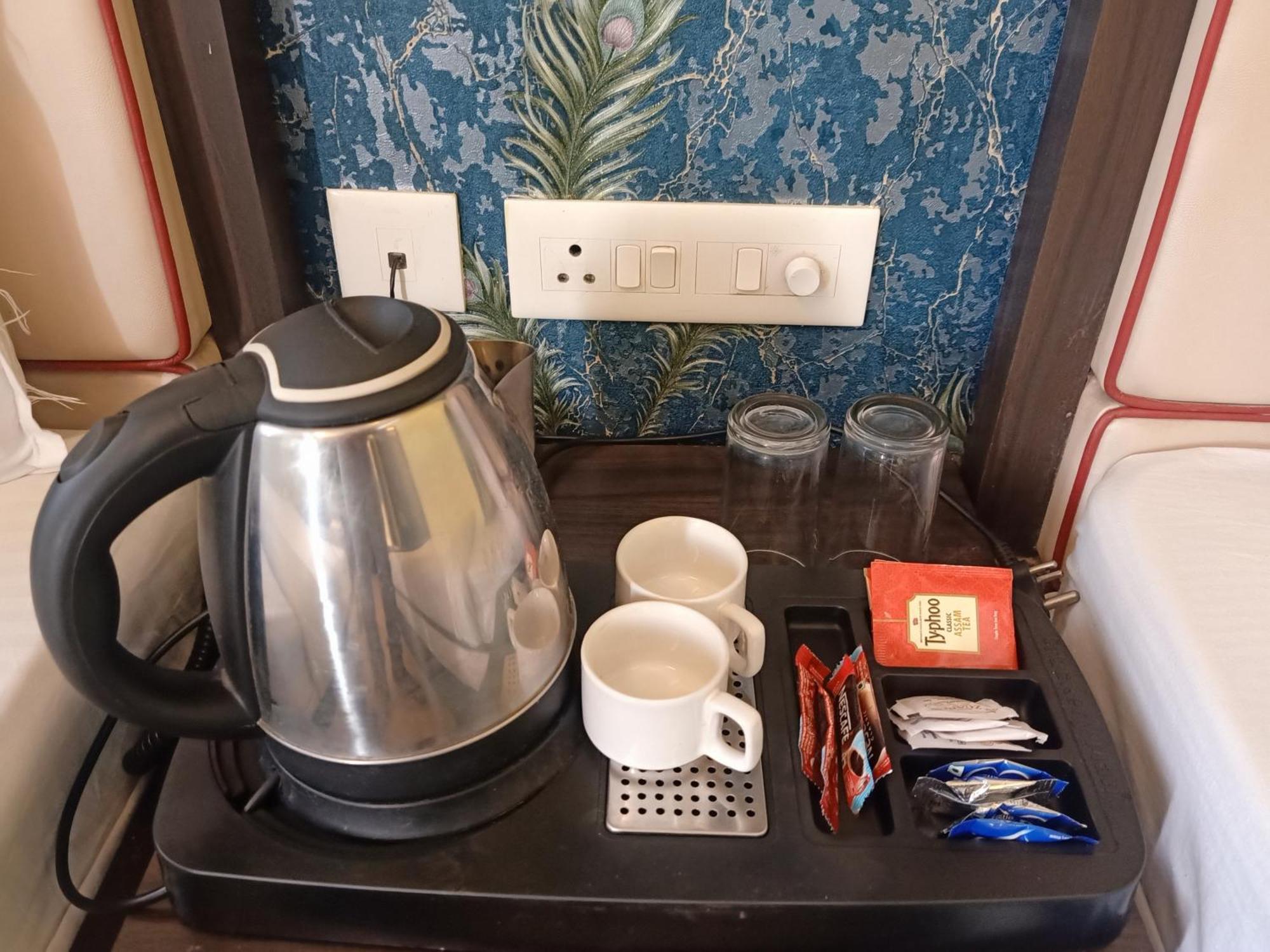 Hotel Janki International Sigra 2 Km From Kashi Vishwanath Temple فاراناسي المظهر الخارجي الصورة